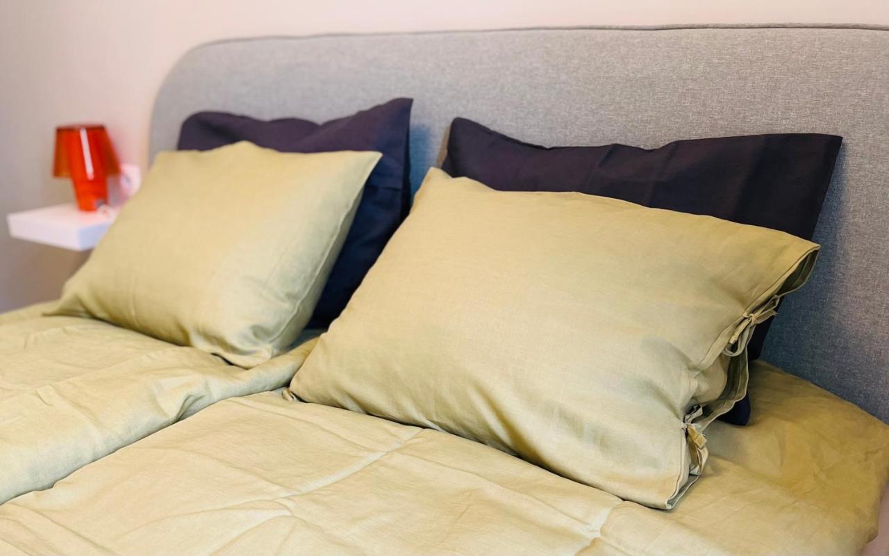 Library House Apartment Quiet&Compact 2 Rooms&Beds Riga Bagian luar foto