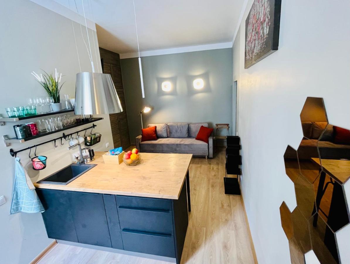 Library House Apartment Quiet&Compact 2 Rooms&Beds Riga Bagian luar foto